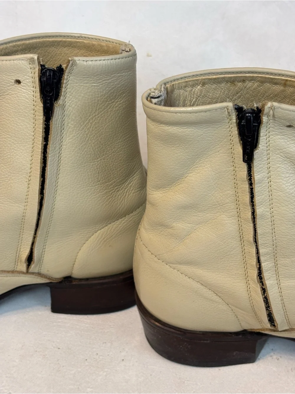 Dan Post Vintage Retro Cream Leather Ankle Boots, size 8.5